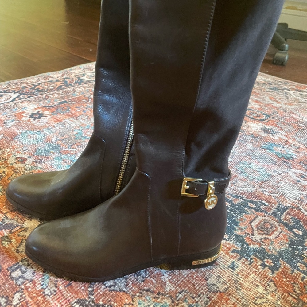 brown boots